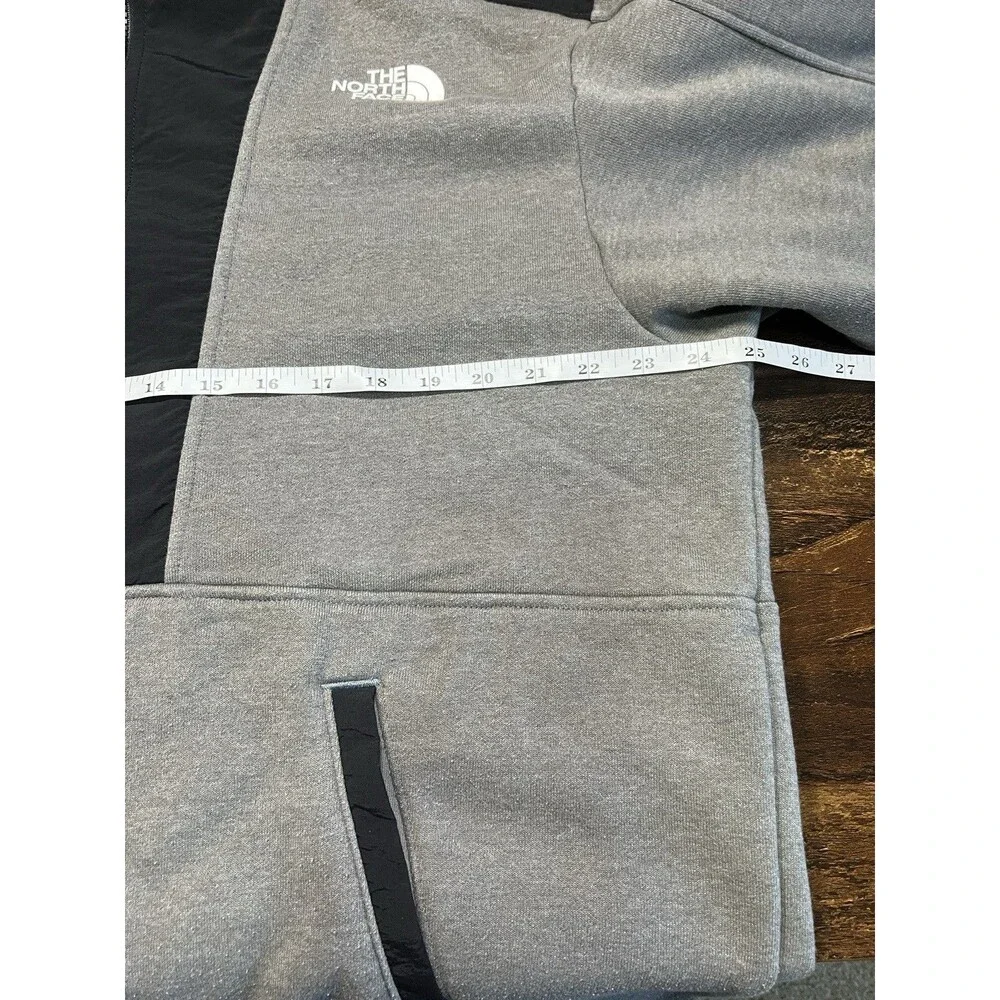 The North Face Mens L 1/4 zip Hoodie Logo Pockets NF0A3XB2